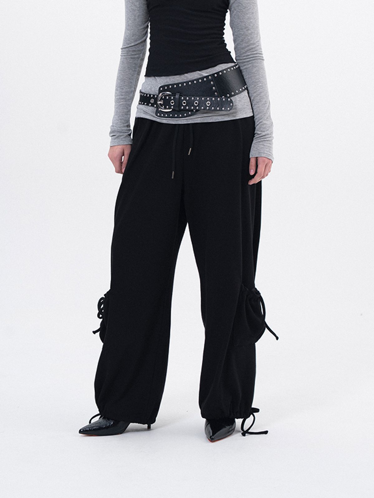 루펀(LOOFUN) Cargo Sweat Pants / 카고 스웨트 팬츠 [Black]