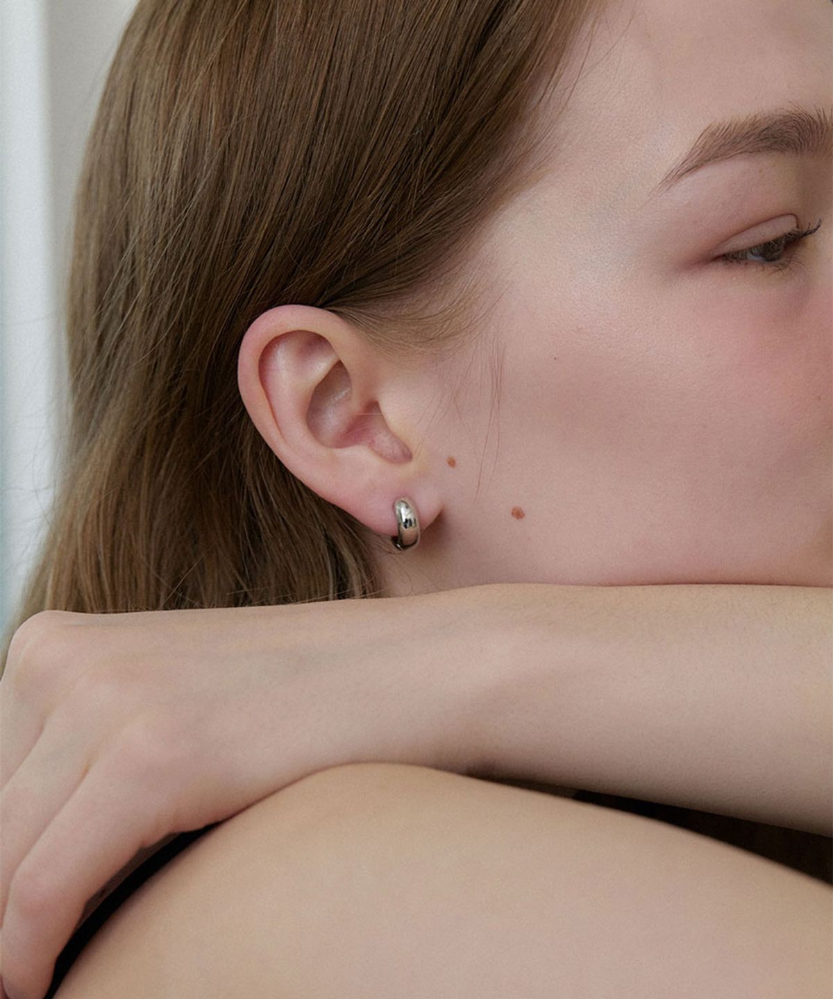 할렌(HALDEN) basic round one touch earrings (E065_silver small)