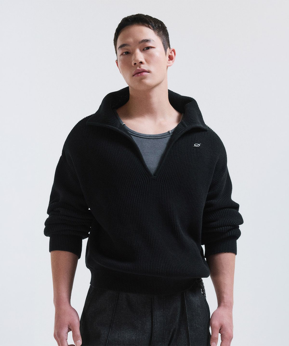 51퍼센트(51PERCENT) V knit - black