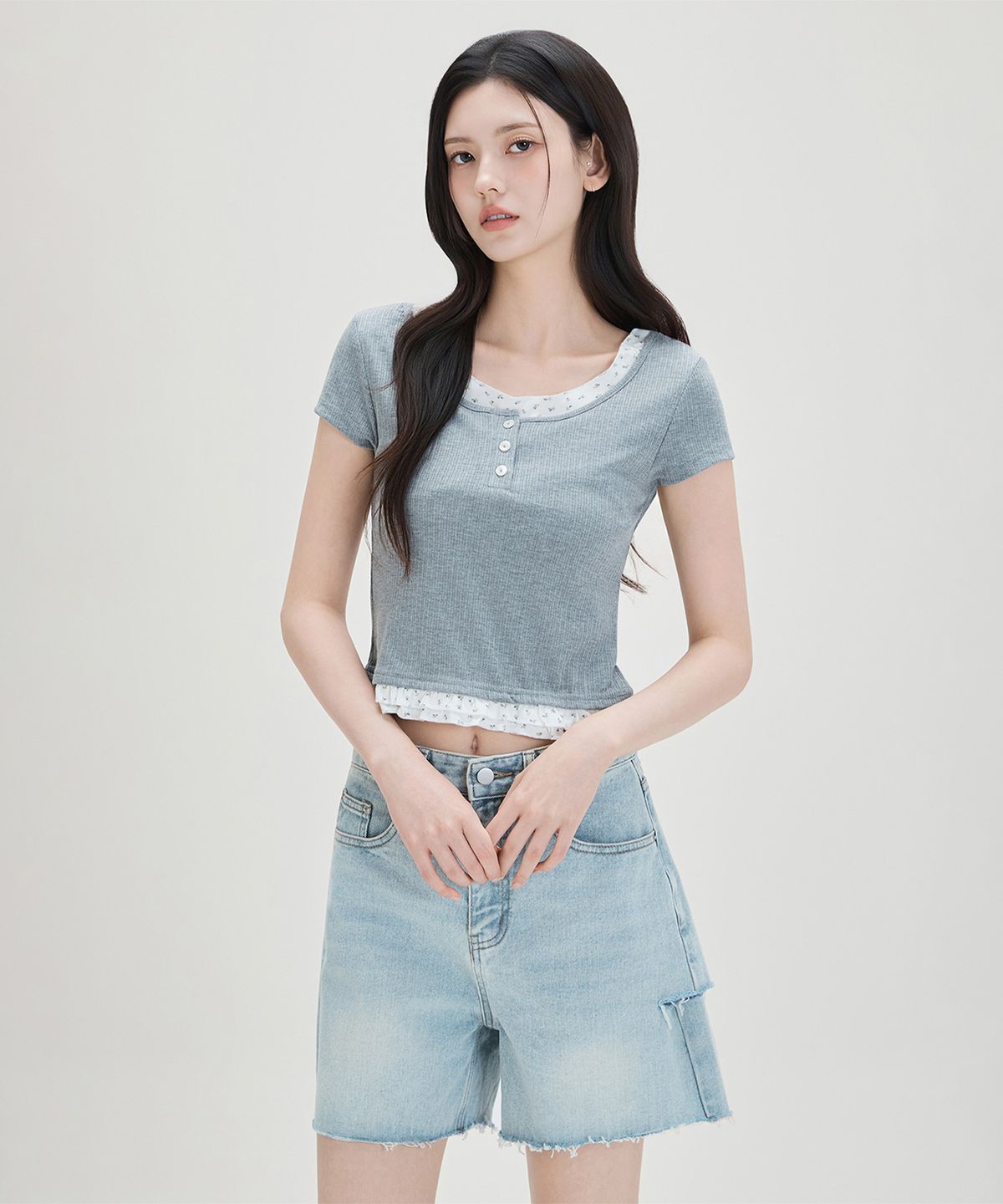 미쏘(MIXXO) 패턴 프릴 레이어드 티셔츠 RE LWG412A_MIWHWG50QA