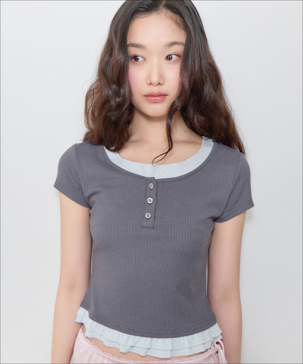 미쏘(MIXXO) 패턴 프릴 레이어드 티셔츠 RE LWG412A_MIWHWG50QA
