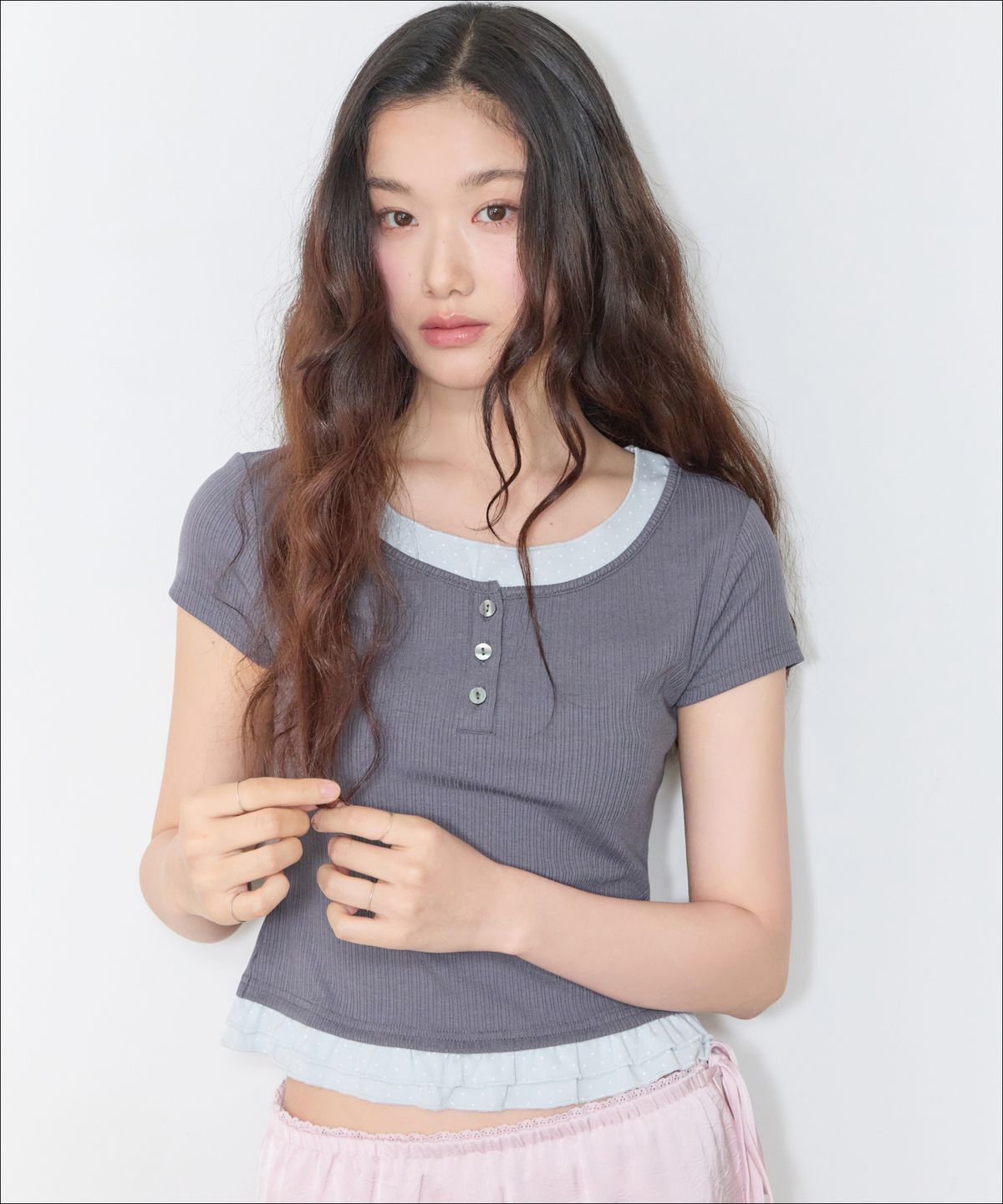미쏘(MIXXO) 패턴 프릴 레이어드 티셔츠 RE LWG412A_MIWHWG50QA