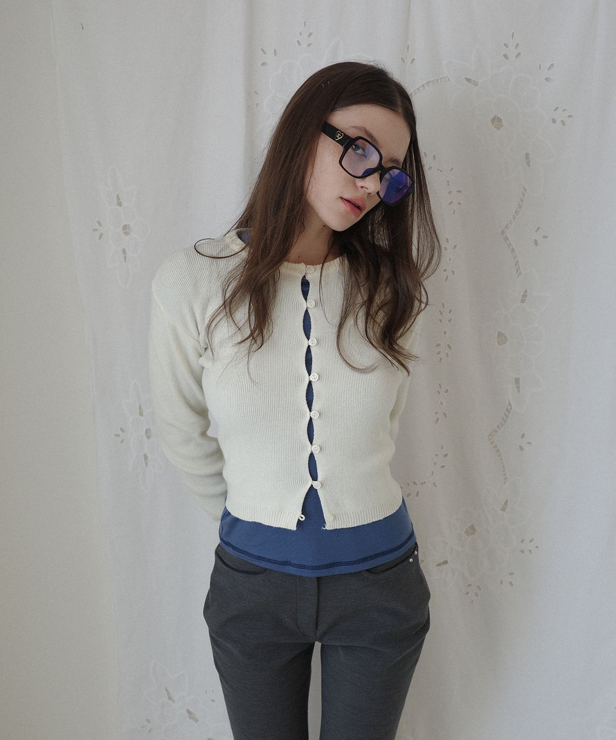 살롱 드 욘(SALON DE YOHN) Button Slit Cardigan_ Cream