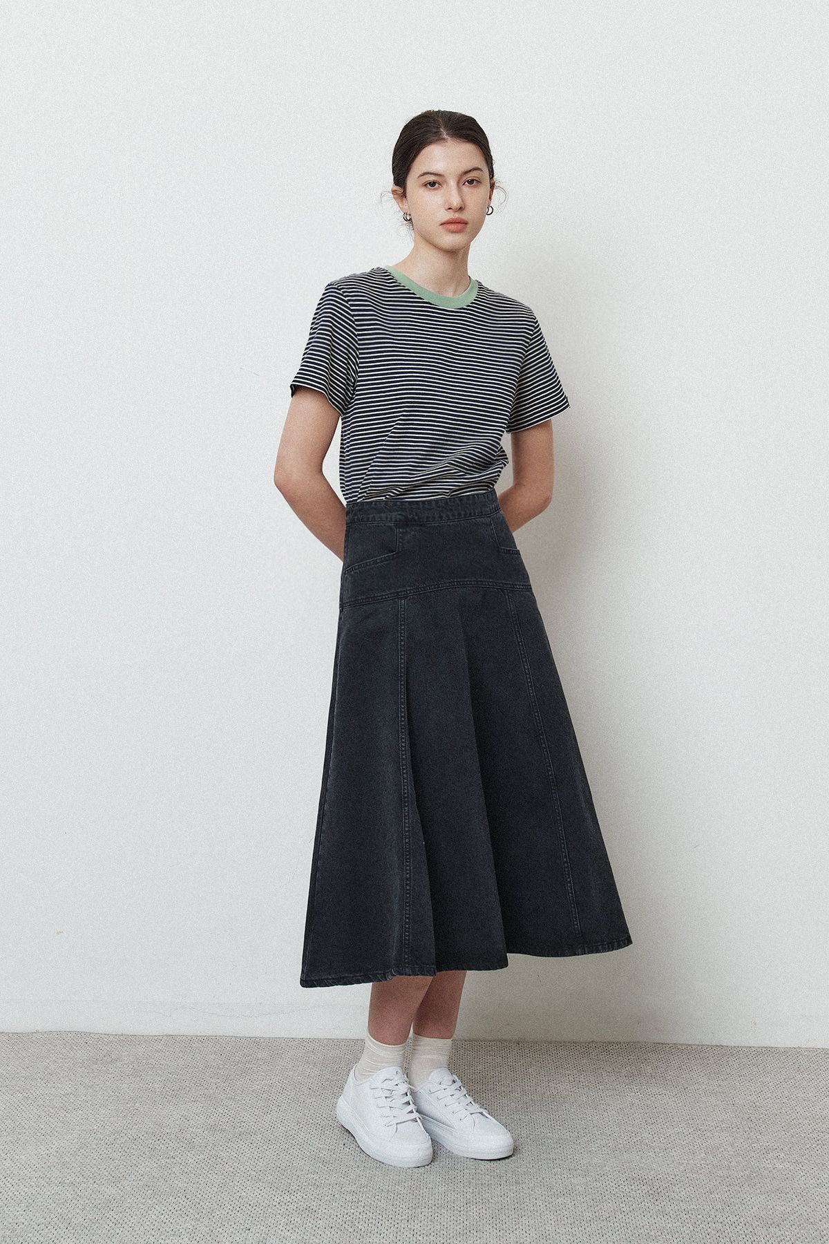 르몽생미셸(LE MONT ST MICHEL) Flare Denim Skirt_Black