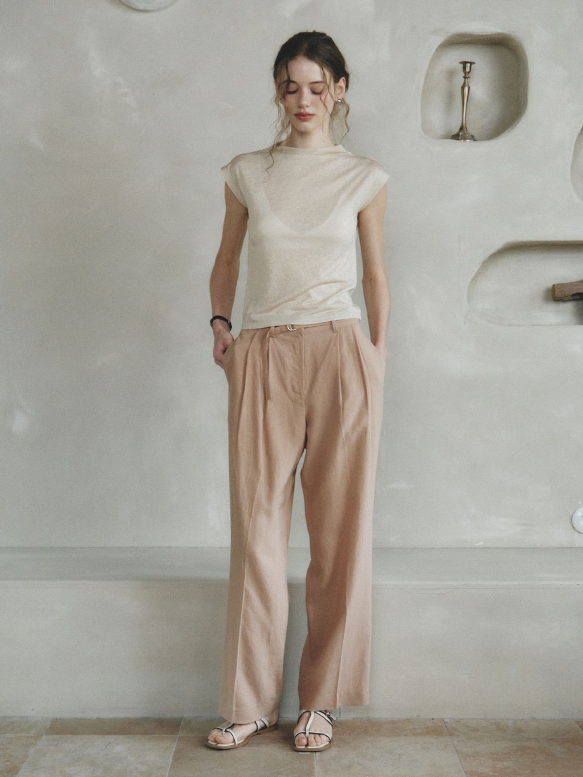 르니나(LENINA) ROMAN linen two-tuck wide pants_BEIGE