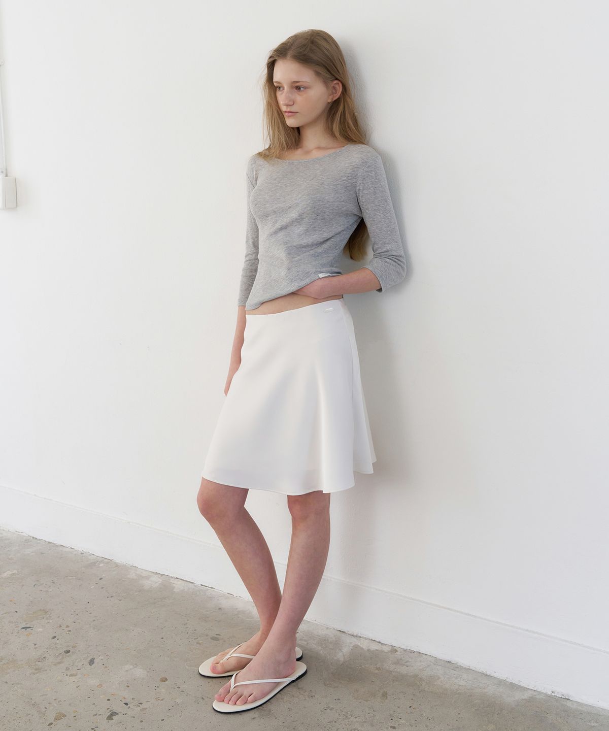 레테라(LETTERA) Silky Flare Satin Skirt