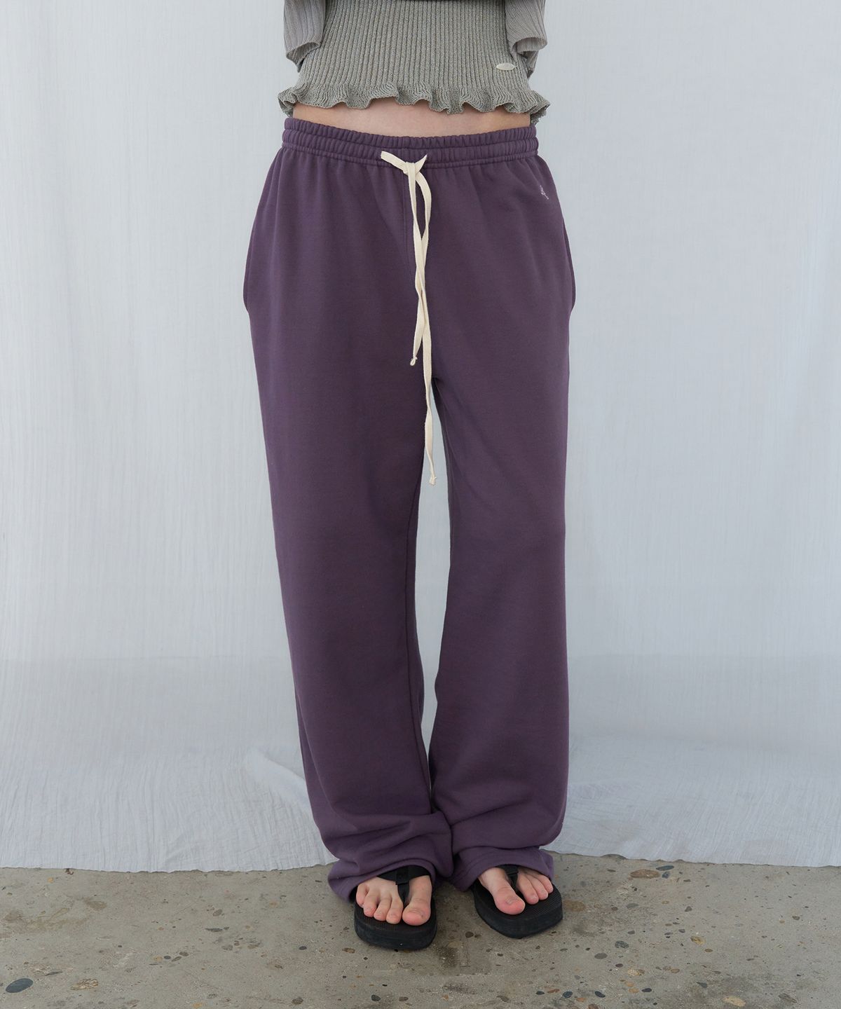 레테라(LETTERA) Wide Logo Sweat Pants