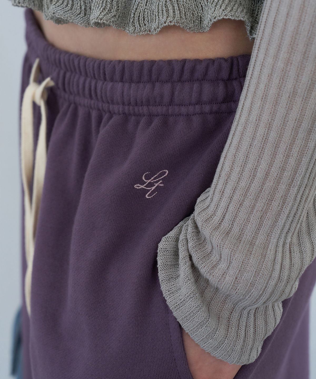 레테라(LETTERA) Wide Logo Sweat Pants