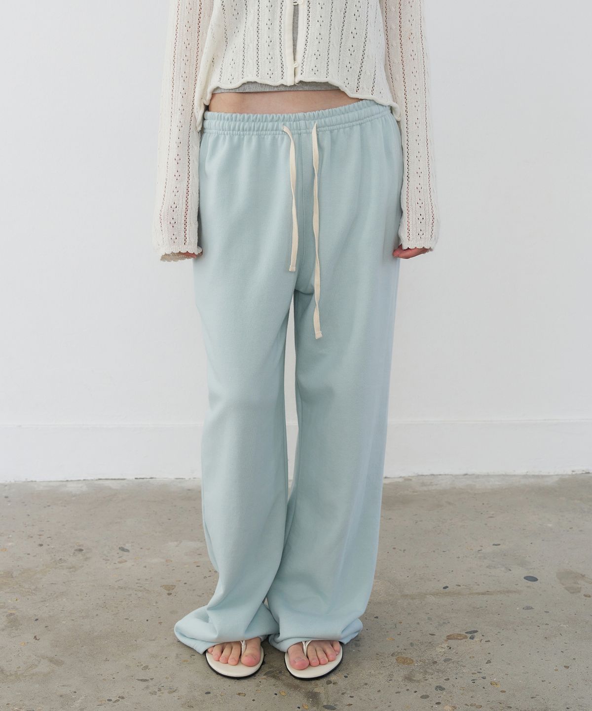 레테라(LETTERA) Wide Logo Sweat Pants
