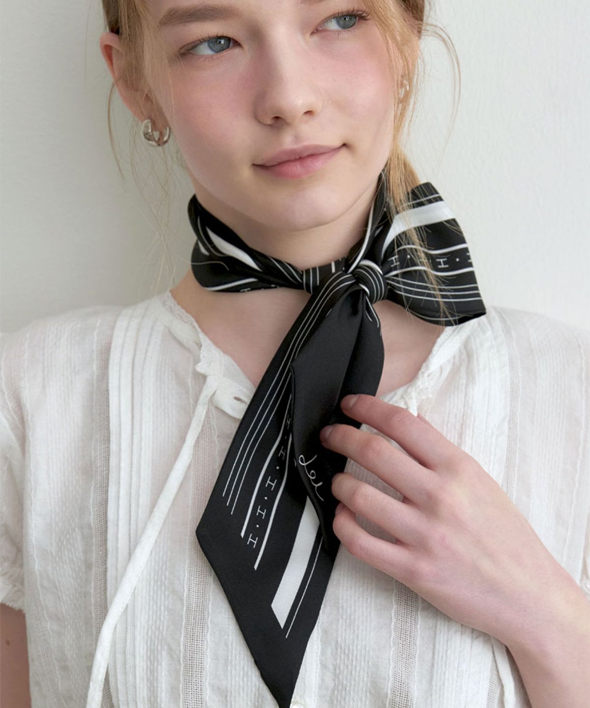 할렌(HALDEN) line silk twilly scarf (SC008_whiteblack)
