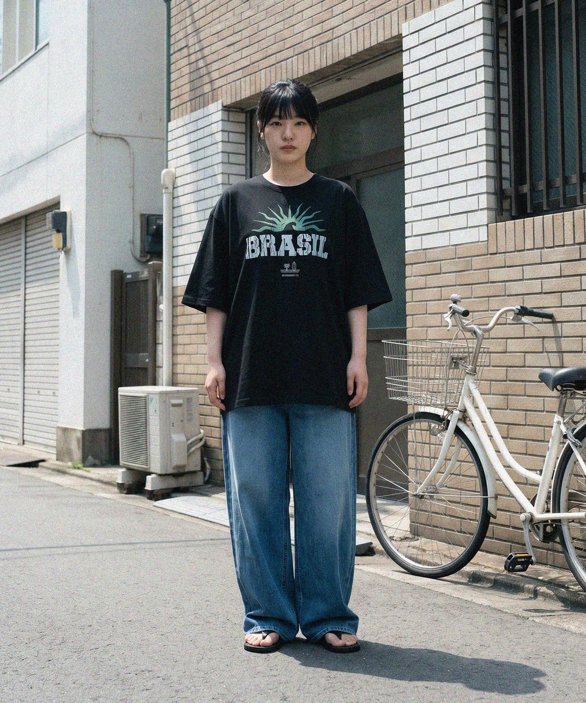 모더먼트(MODERMENT) 리얼오버핏 브라질 반팔 티셔츠 [블랙]