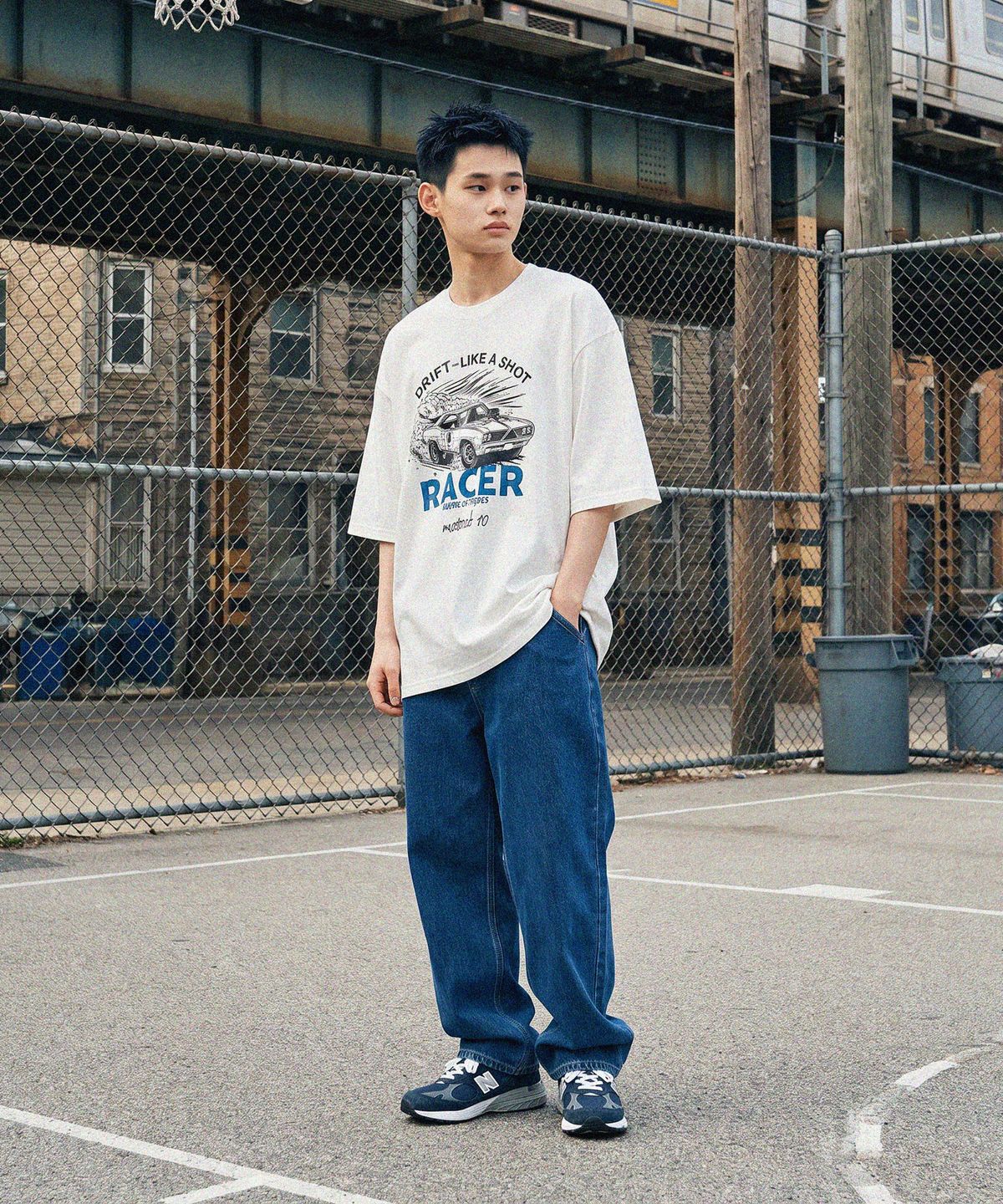 모더먼트(MODERMENT) 리얼오버핏 레이서 반팔 티셔츠 [화이트]