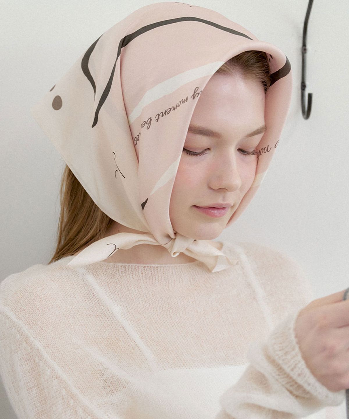 할렌(HALDEN) flow line silk scarf (SC011_ivorypink)