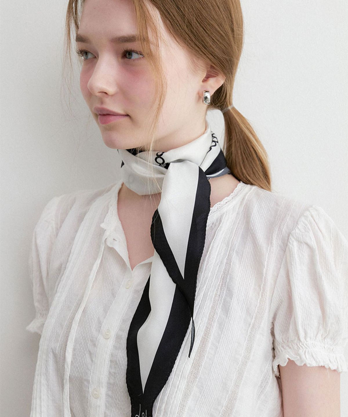 할렌(HALDEN) chain lock silk twilly scarf (SC012_whiteblack)
