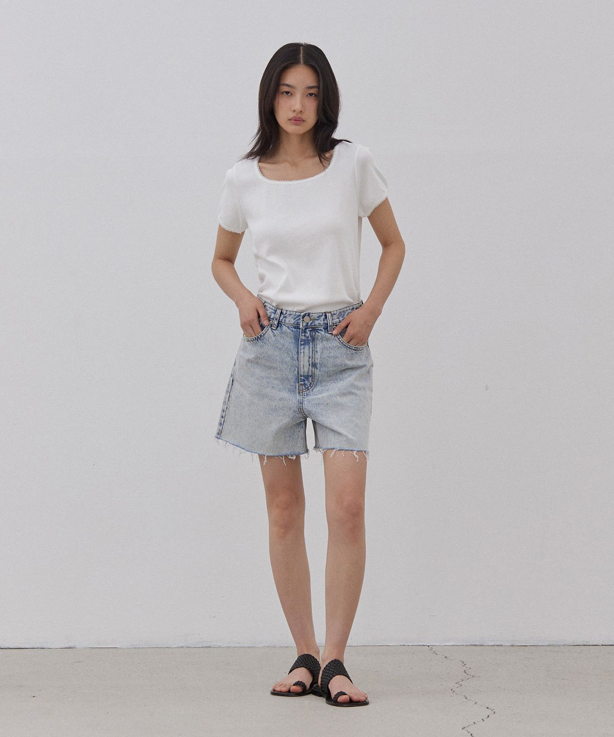 망고매니플리즈(MANGO MANY PLEASE) LOW DENIM SHORTS