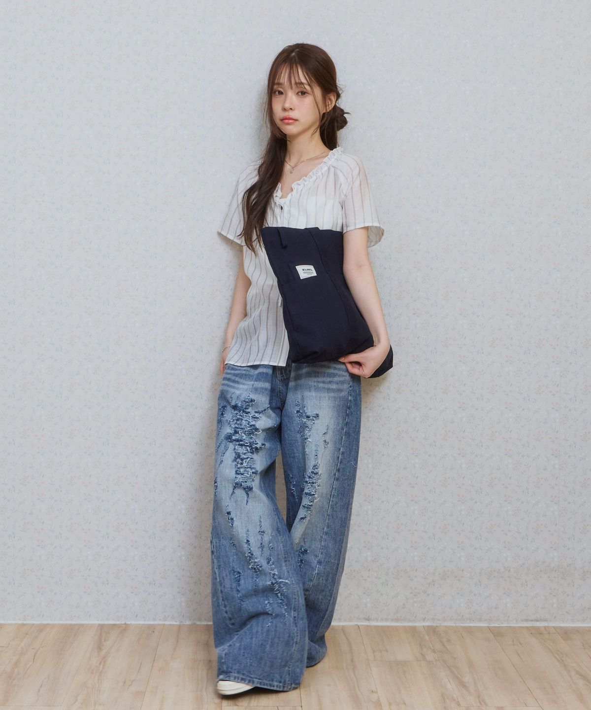 키지코(KIJIKO) ke207. Frill Stripe Shirring Blouse Ivory
