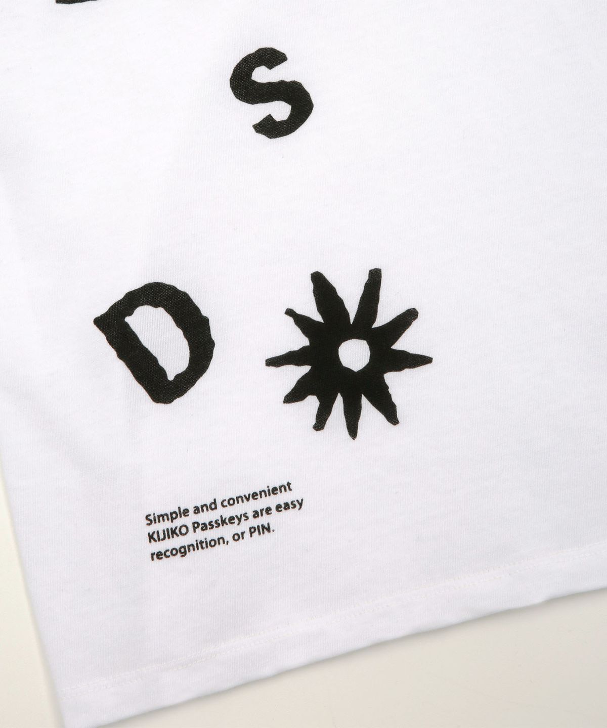 키지코(KIJIKO) ke404. Typo Semi Crop Tee White