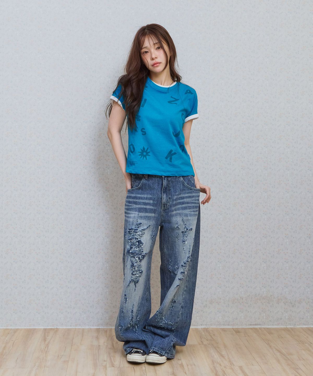키지코(KIJIKO) ke404. Typo Semi Crop Tee Blue