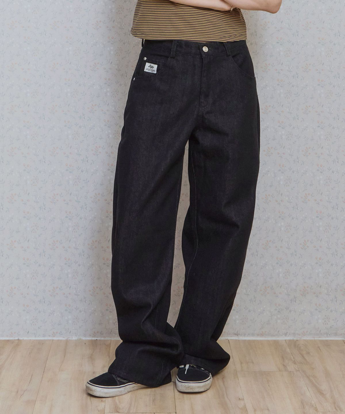 키지코(KIJIKO) ke612c. Semi curved denim pants