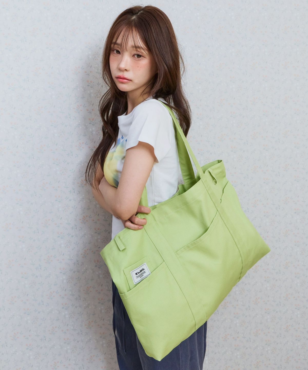 키지코(KIJIKO) Ke906. Angled Pocket Utility Tote Melon green