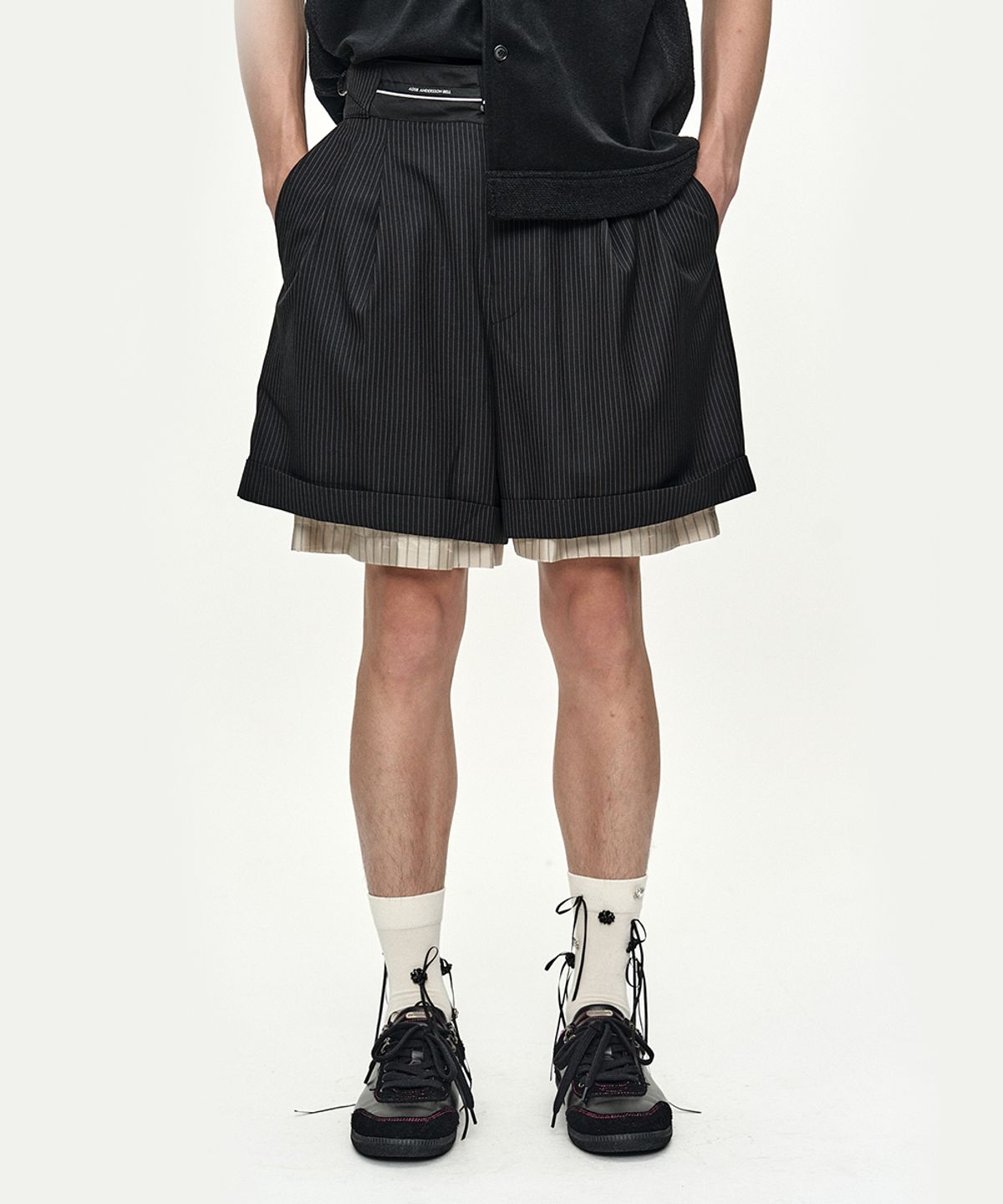 앤더슨벨(ADSB ANDERSSON BELL) INSIDE-OUT STRIPE LAYERED SHORTS apa905m(BLACK)