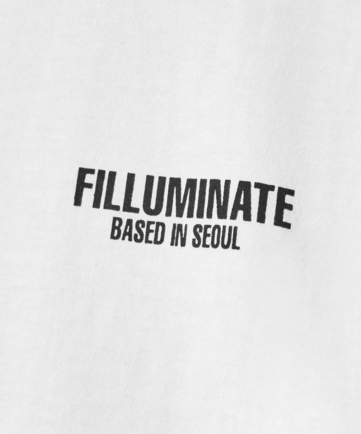 필루미네이트(FILLUMINATE) 콘트라스트 그래픽 티셔츠-화이트