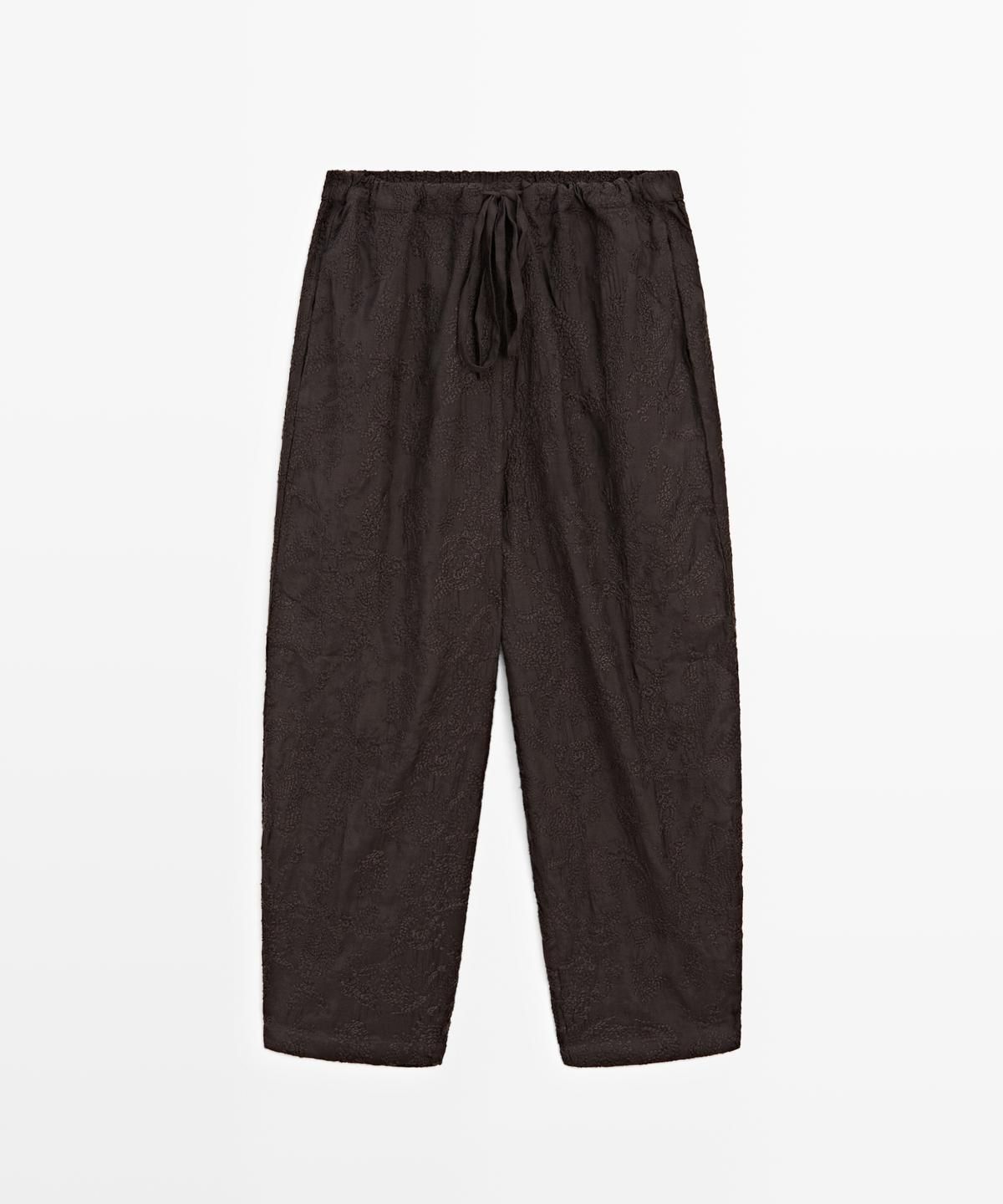 마시모두띠(MASSIMO DUTTI) 플루이드 배럴핏 팬츠 자수 디테일