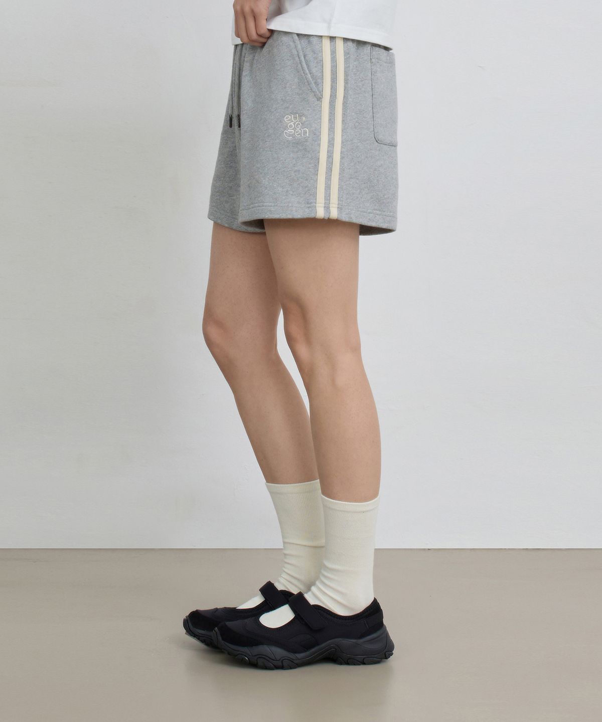 유젠(EUGGEN) 원마일 사이드 트랙 스웻 쇼츠_2 COLOR