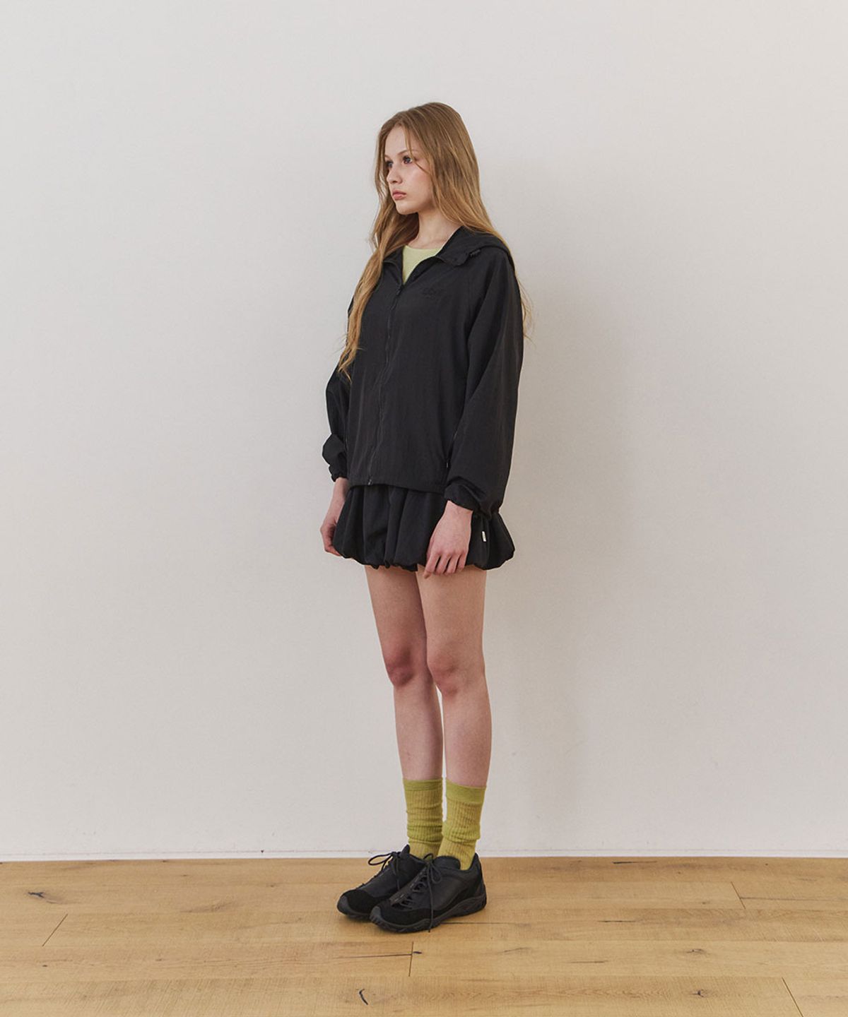 우네(OONE) [Set-Up] Sheer Wind Jacket & Balloon Mini Skirt_Black