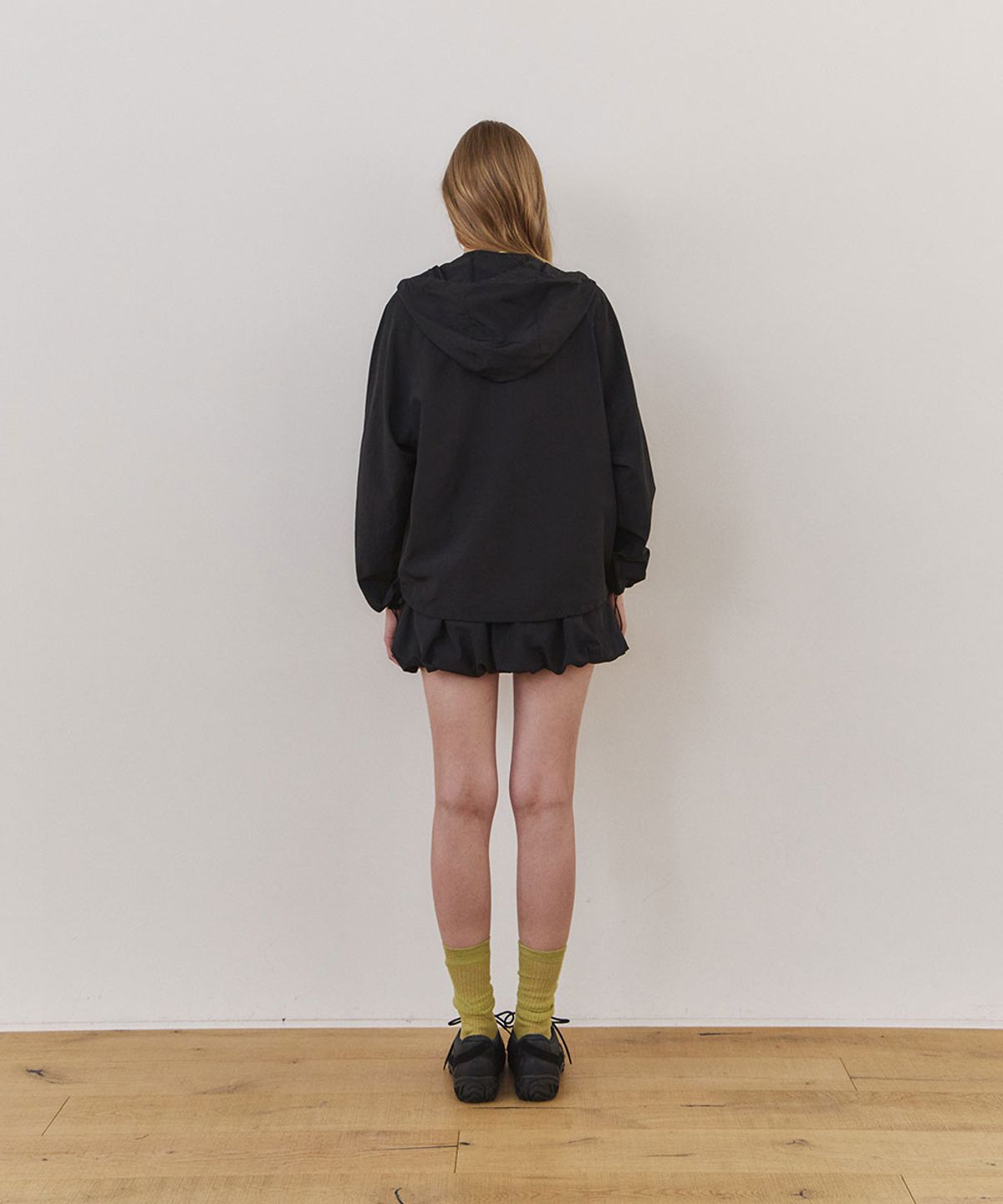 우네(OONE) [Set-Up] Sheer Wind Jacket & Balloon Mini Skirt_Black