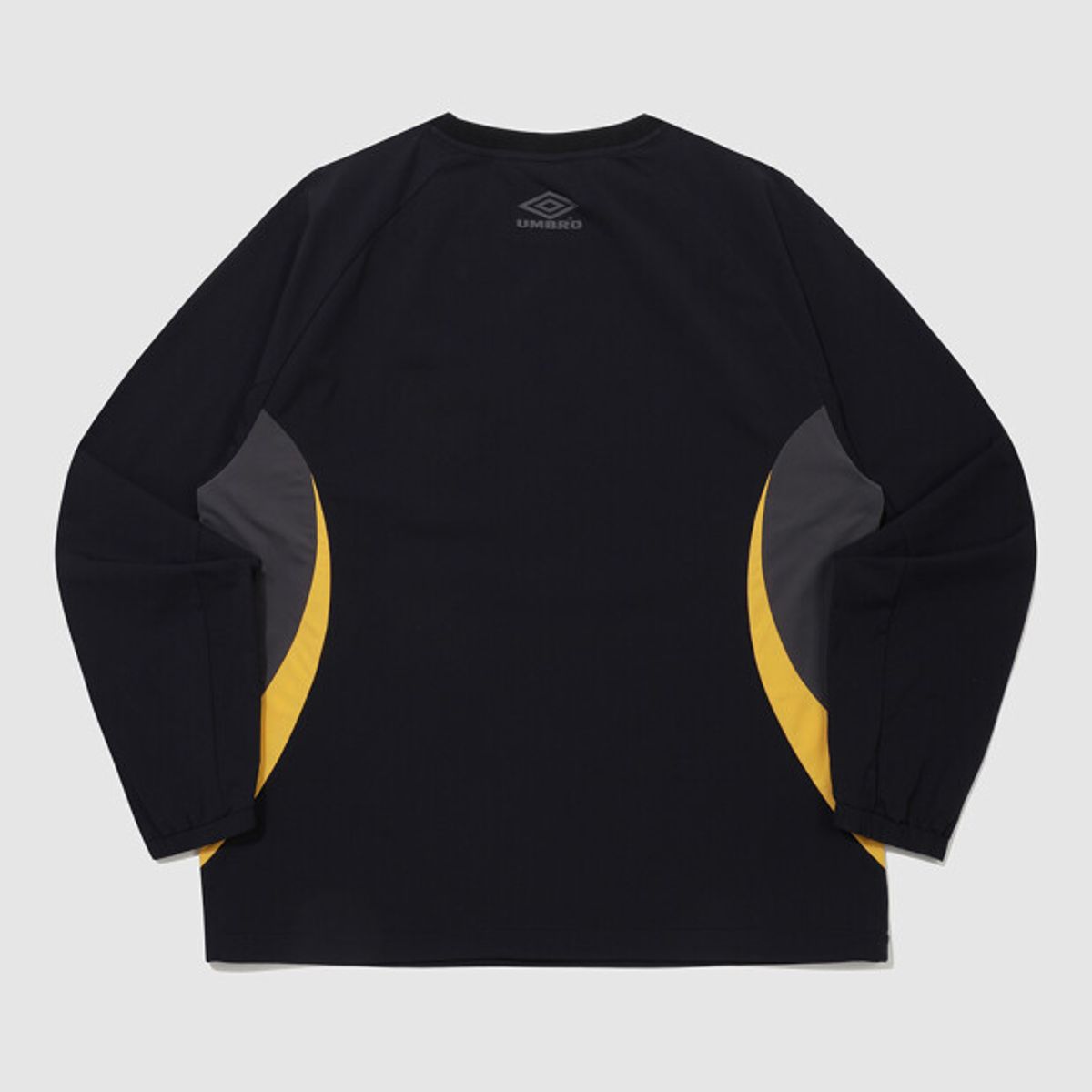 엄브로(UMBRO) HBL 풋볼 푸치보우 긴팔 피스테 블랙 UR221CWT54