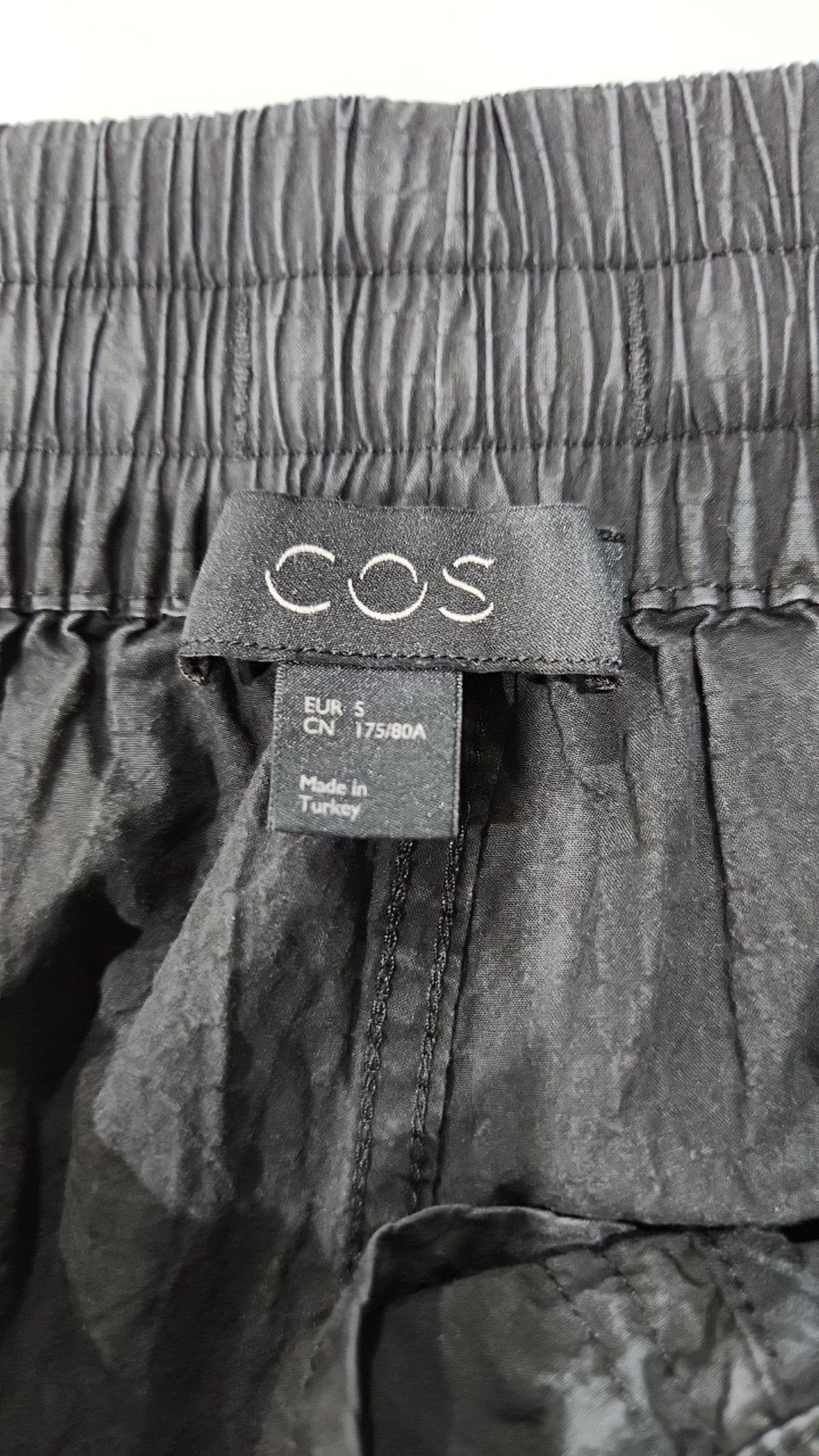코스(COS) 숏팬츠 S