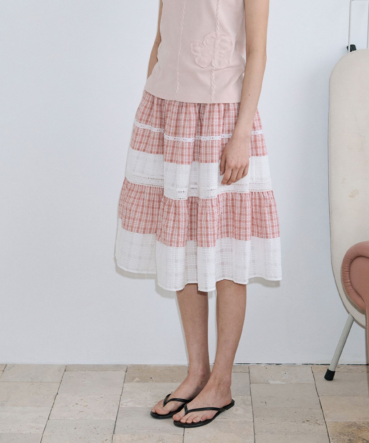 시눈(SINOON) Smocking Color Block Flare Skirt (Red)