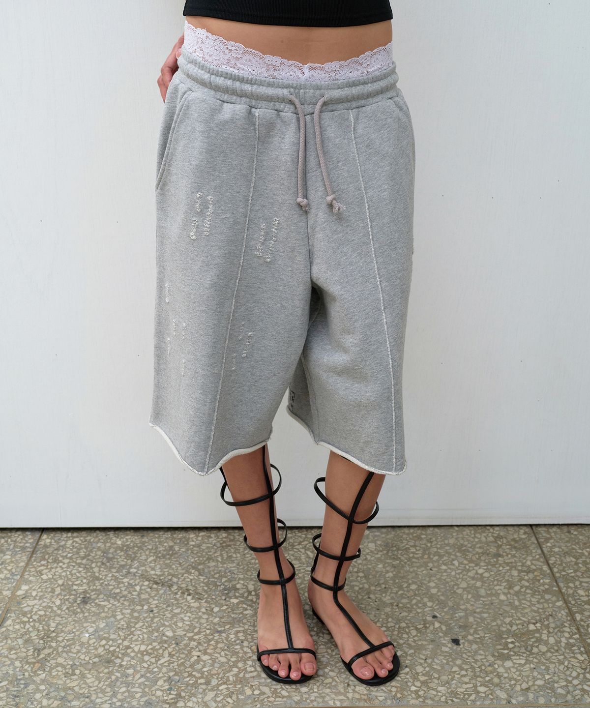 더바이닐하우스(THEVINYLHOUSE) CUT-OFF DAMAGE SHORTS GREY