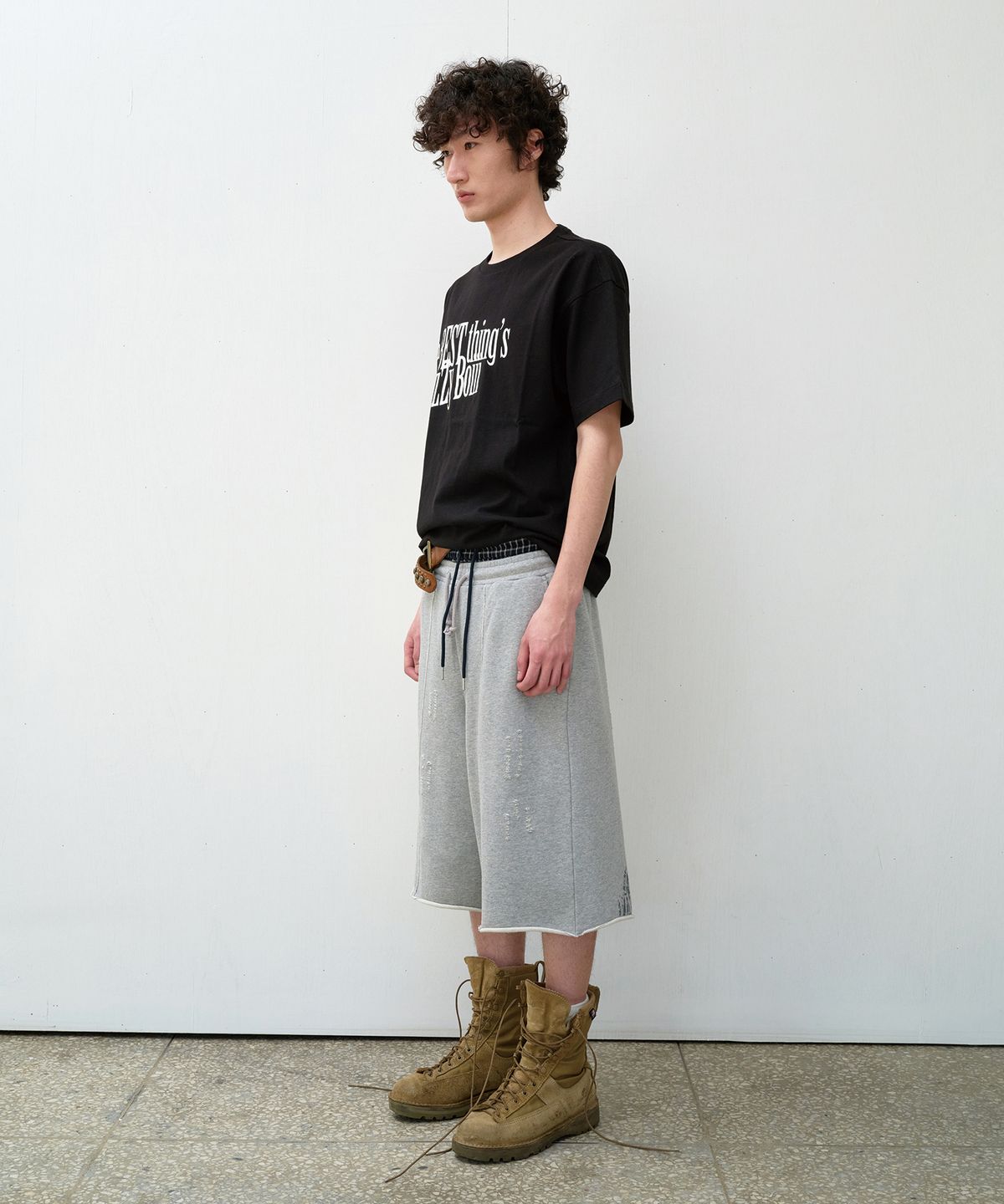 더바이닐하우스(THEVINYLHOUSE) CUT-OFF DAMAGE SHORTS GREY