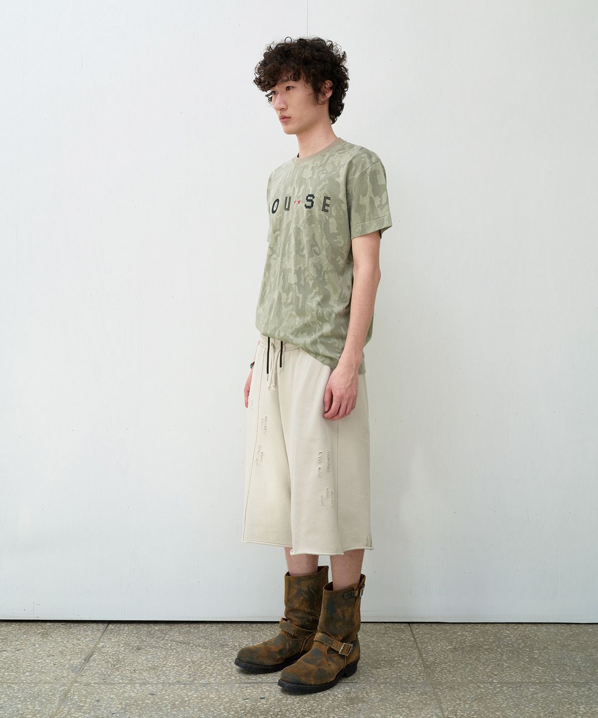 더바이닐하우스(THEVINYLHOUSE) CUT-OFF DAMAGE SHORTS BEIGE