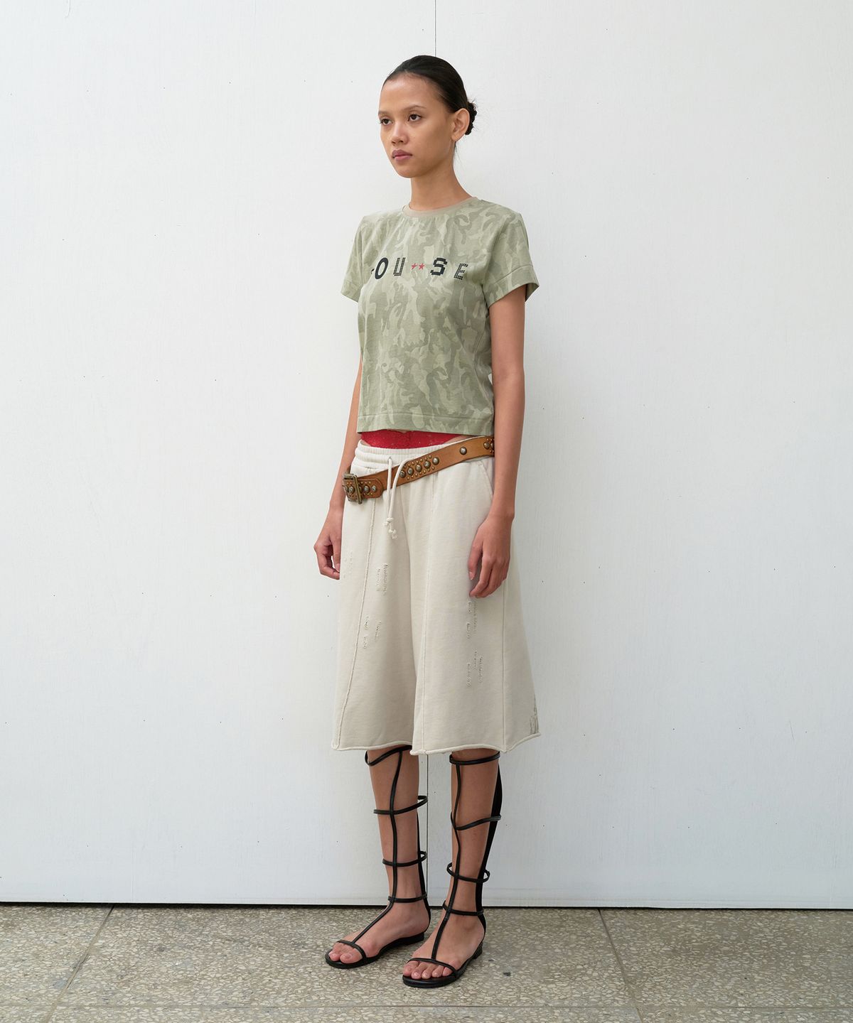 더바이닐하우스(THEVINYLHOUSE) CUT-OFF DAMAGE SHORTS BEIGE
