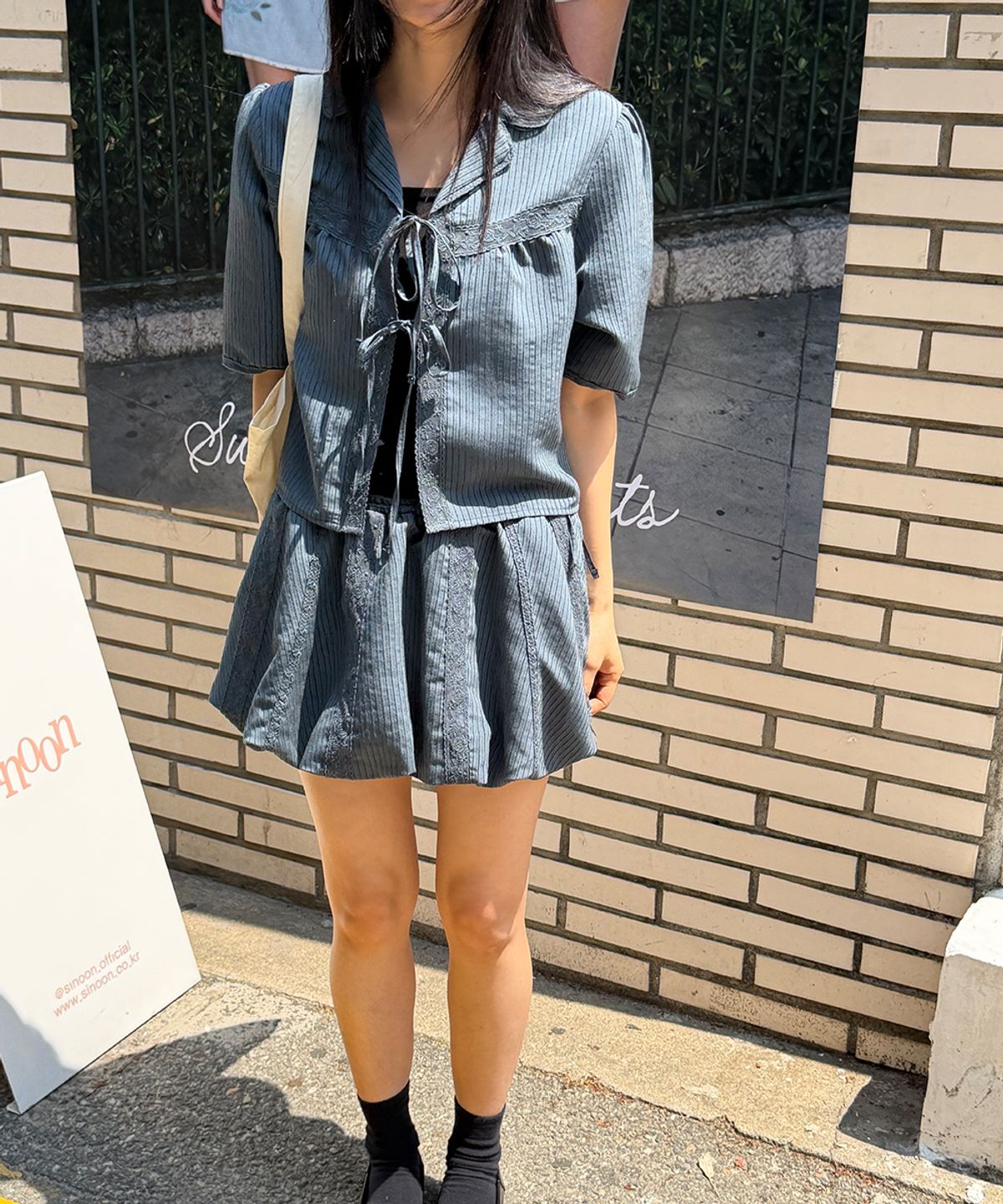 시눈(SINOON) Lace Balloon Mini Skirt (Dark Navy)