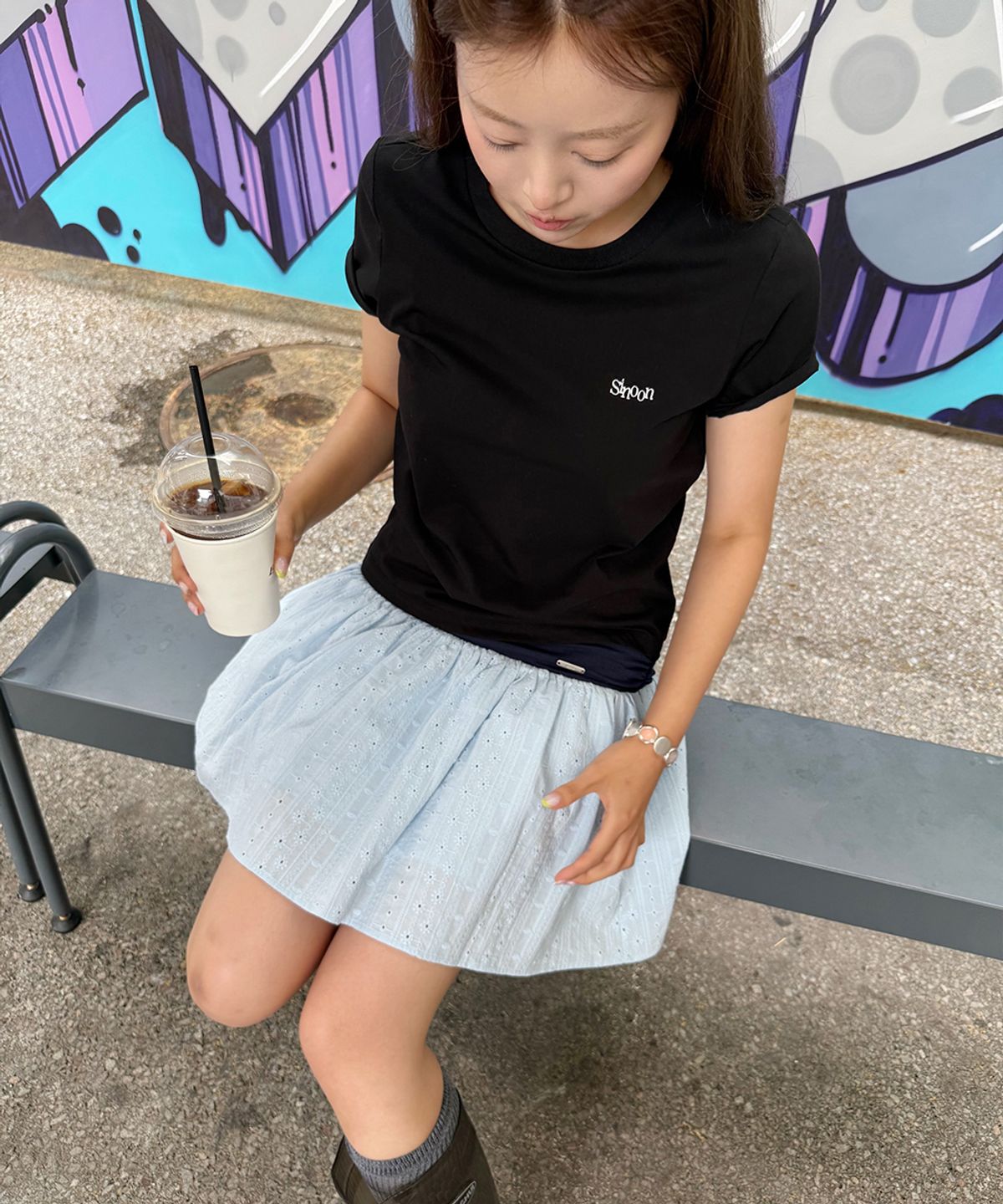 시눈(SINOON) Eyelet Mix Flare Skirt (Blue)