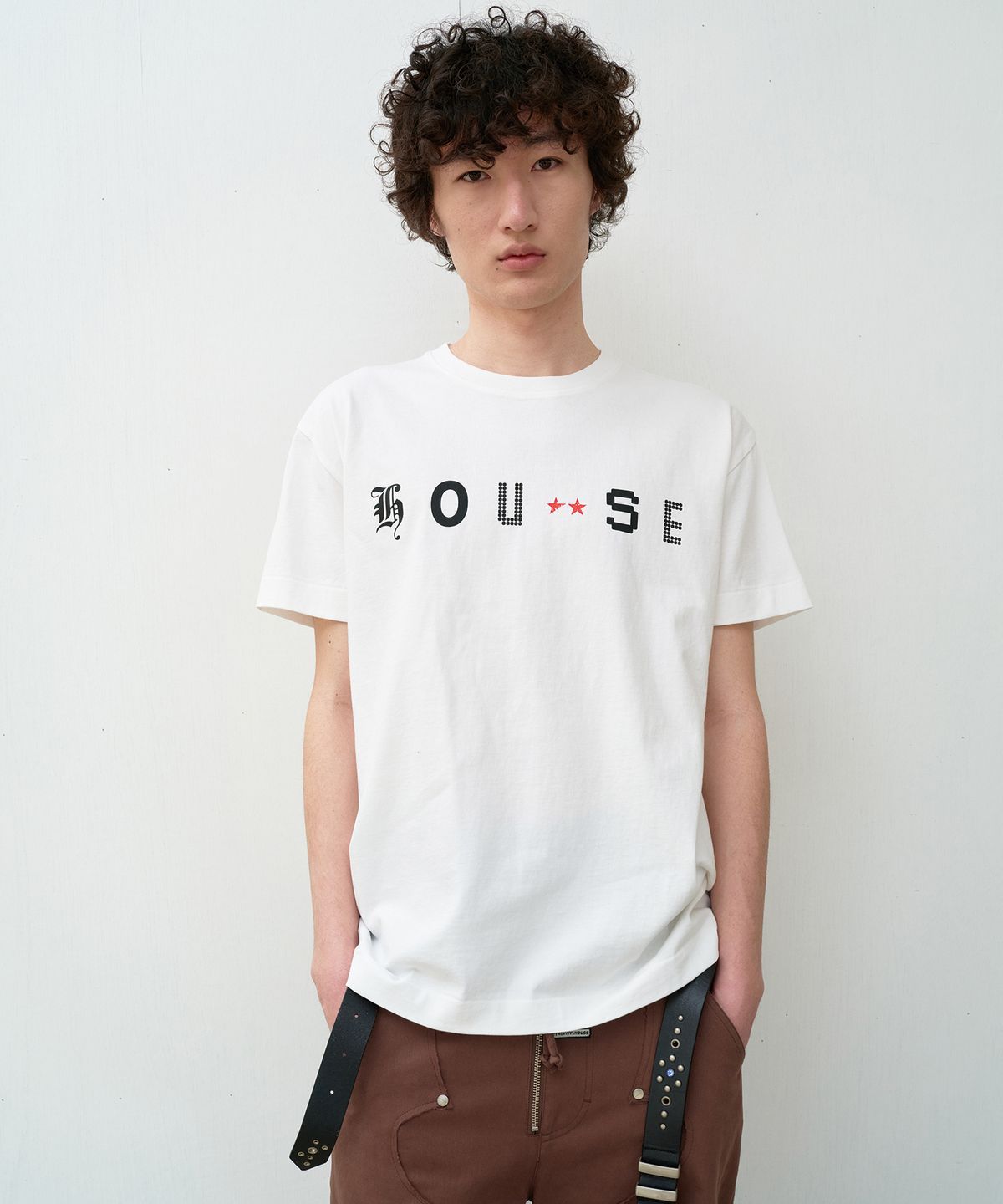 더바이닐하우스(THEVINYLHOUSE) FONT-HOUSE TEE WHITE