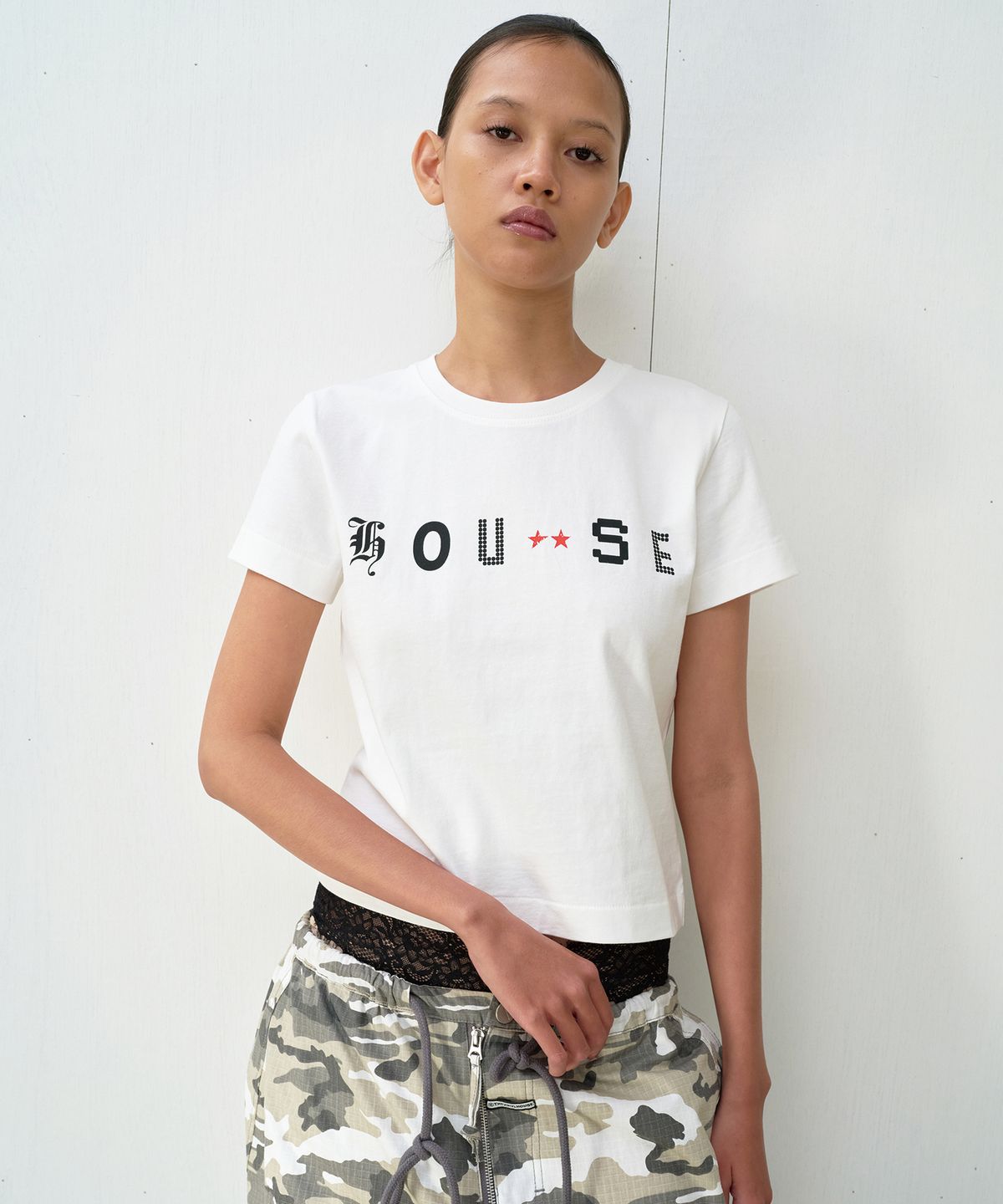 더바이닐하우스(THEVINYLHOUSE) FONT-HOUSE TEE WHITE