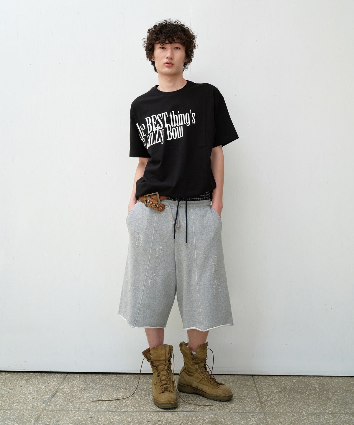 더바이닐하우스(THEVINYLHOUSE) THE LAZY TEE BLACK