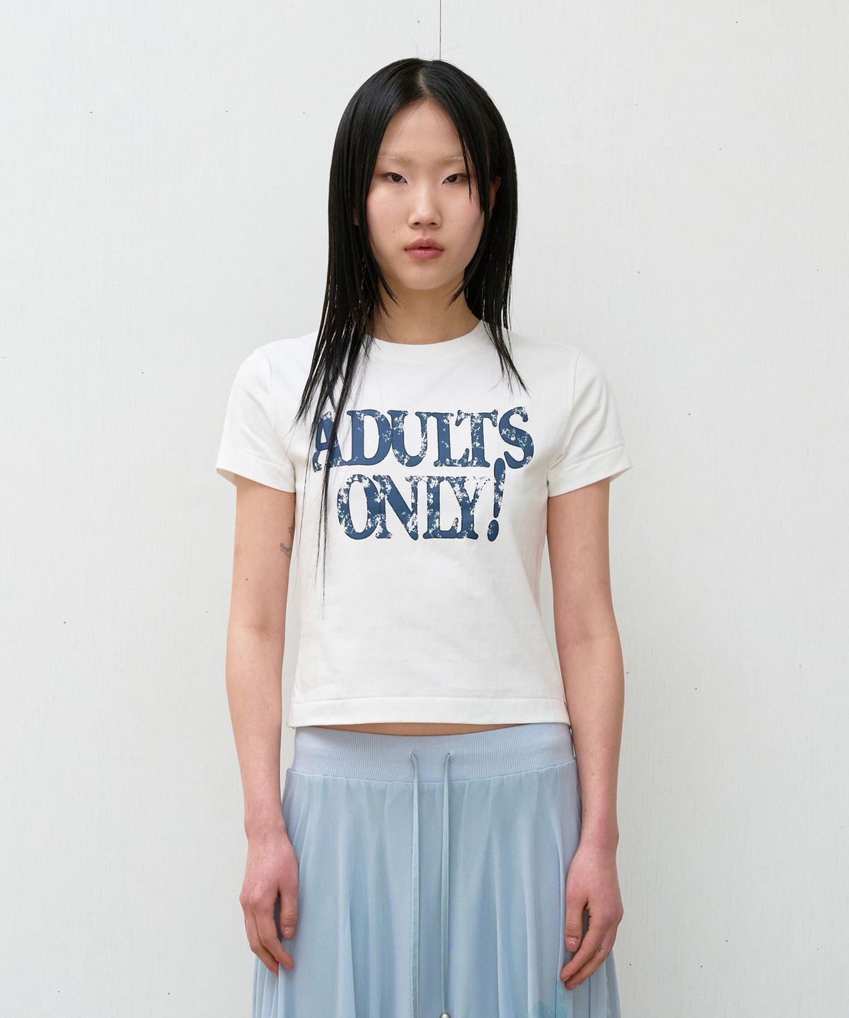 더바이닐하우스(THEVINYLHOUSE) ADULTS ONLY TEE WHITE