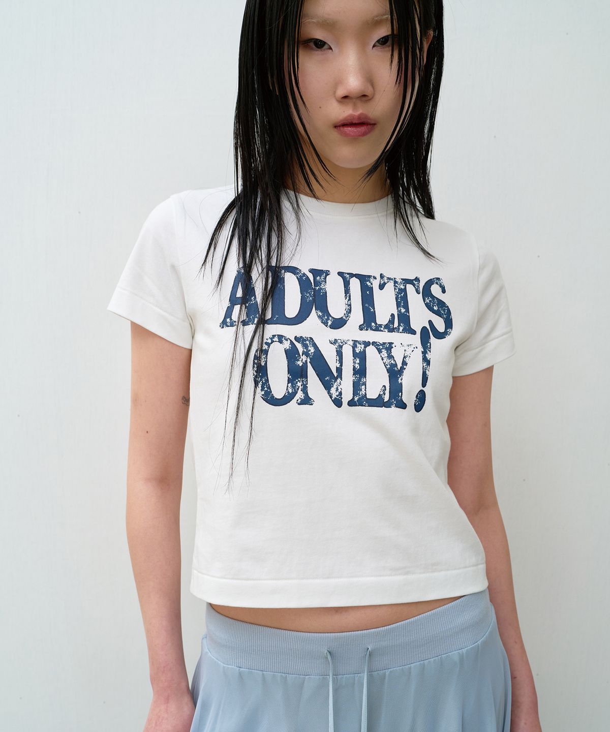 더바이닐하우스(THEVINYLHOUSE) ADULTS ONLY TEE WHITE