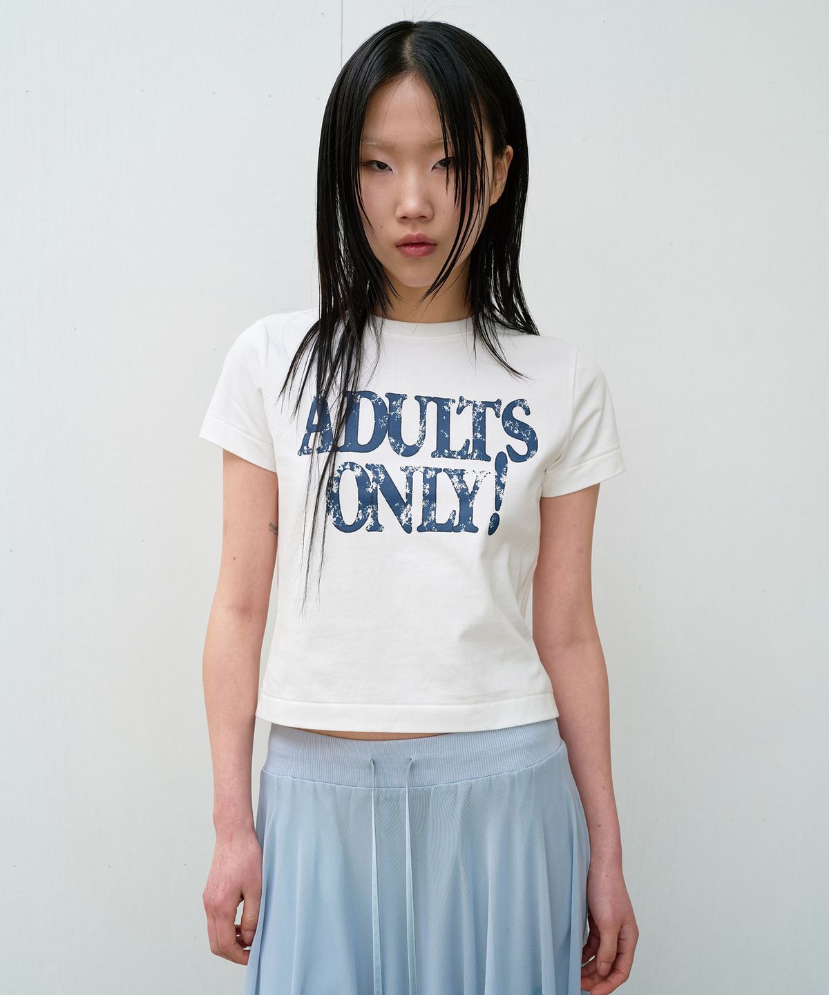 더바이닐하우스(THEVINYLHOUSE) ADULTS ONLY TEE WHITE