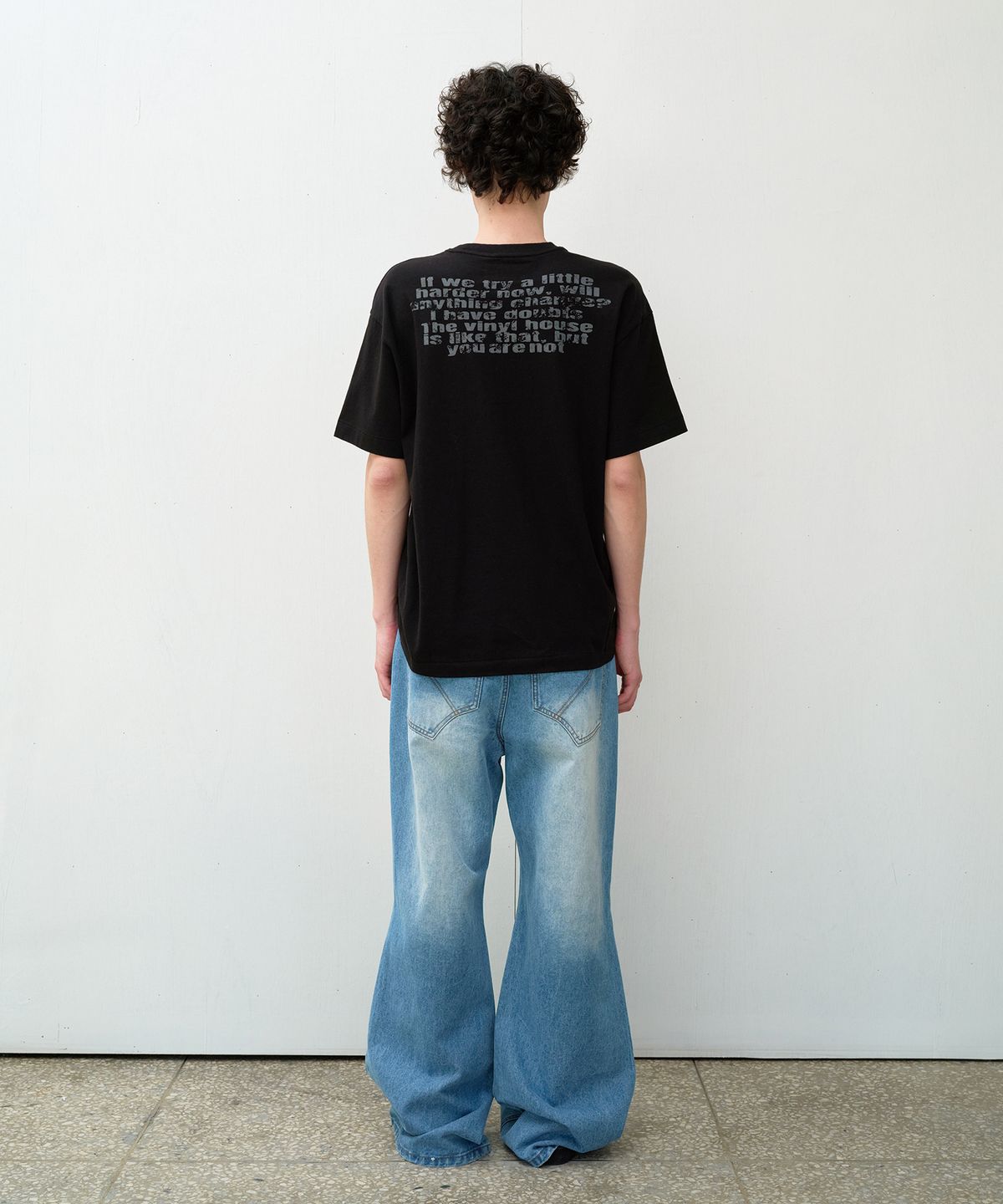 더바이닐하우스(THEVINYLHOUSE) FADED STAR TEE BLACK