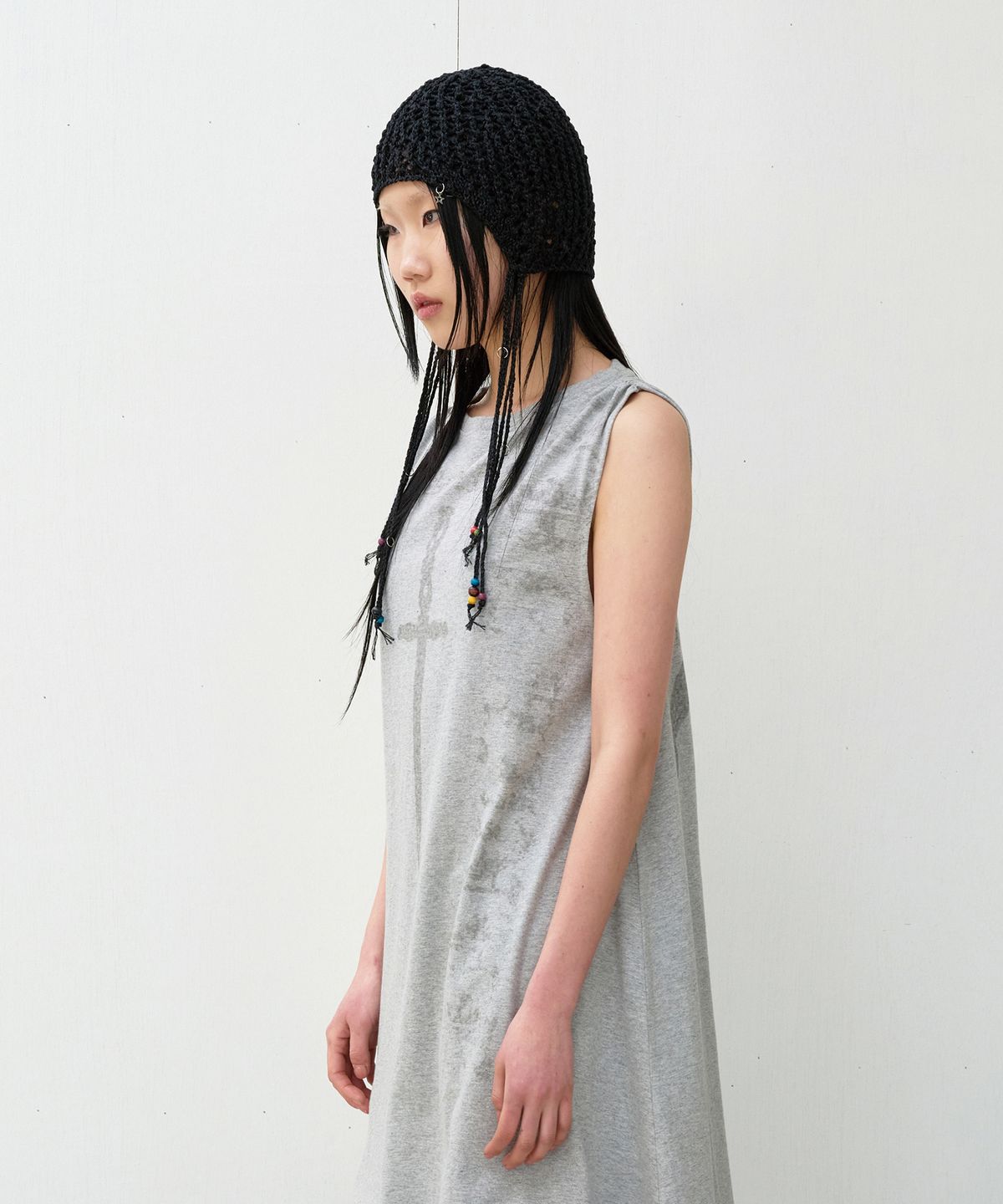 더바이닐하우스(THEVINYLHOUSE) BEADED CROCHET BEANIE (W) BLACK