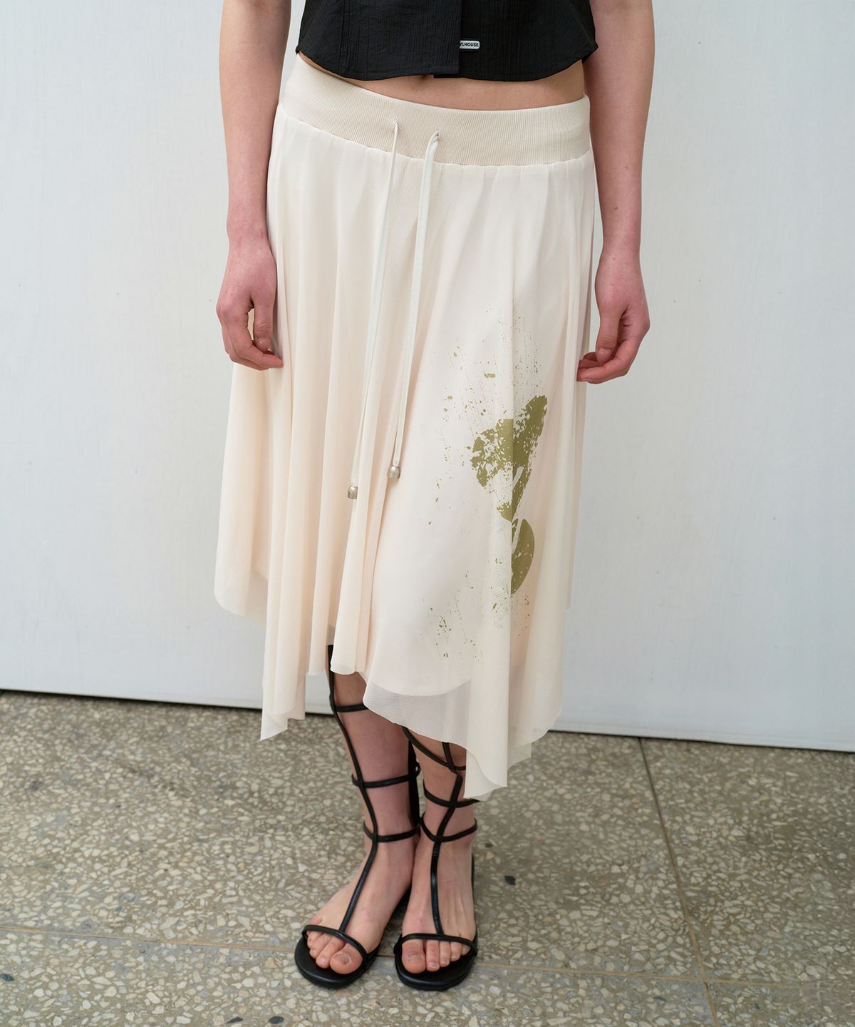 더바이닐하우스(THEVINYLHOUSE) MESH LAYERED SKIRT (W) IVORY