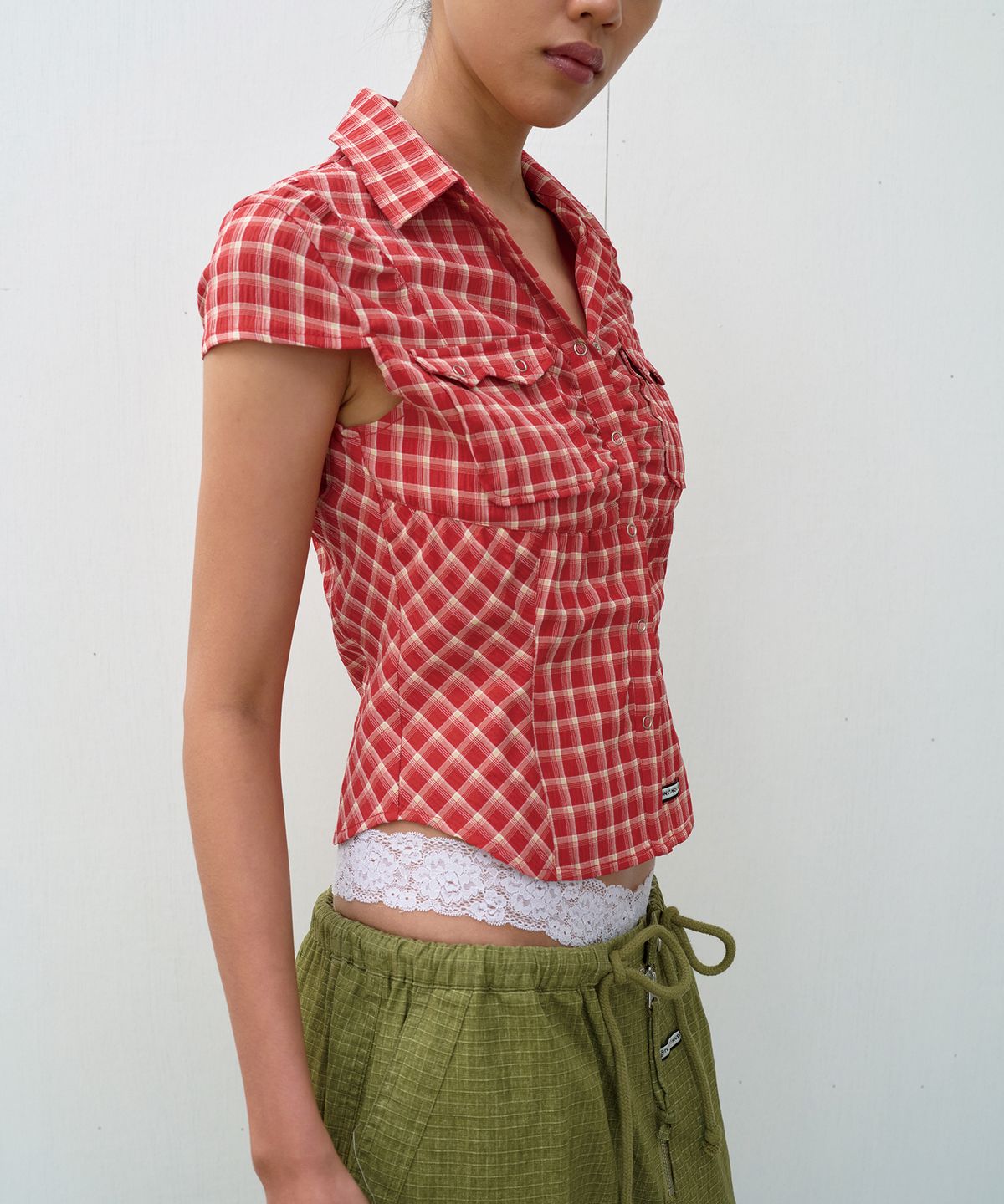 더바이닐하우스(THEVINYLHOUSE) PETIT HALF SHIRTS (W) RED