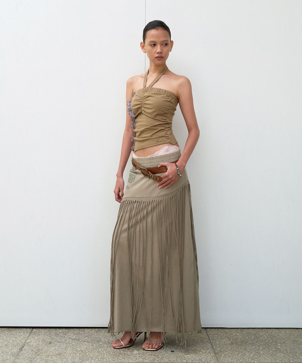 더바이닐하우스(THEVINYLHOUSE) MIXED HALTERNECK TOP (W) OLIVE